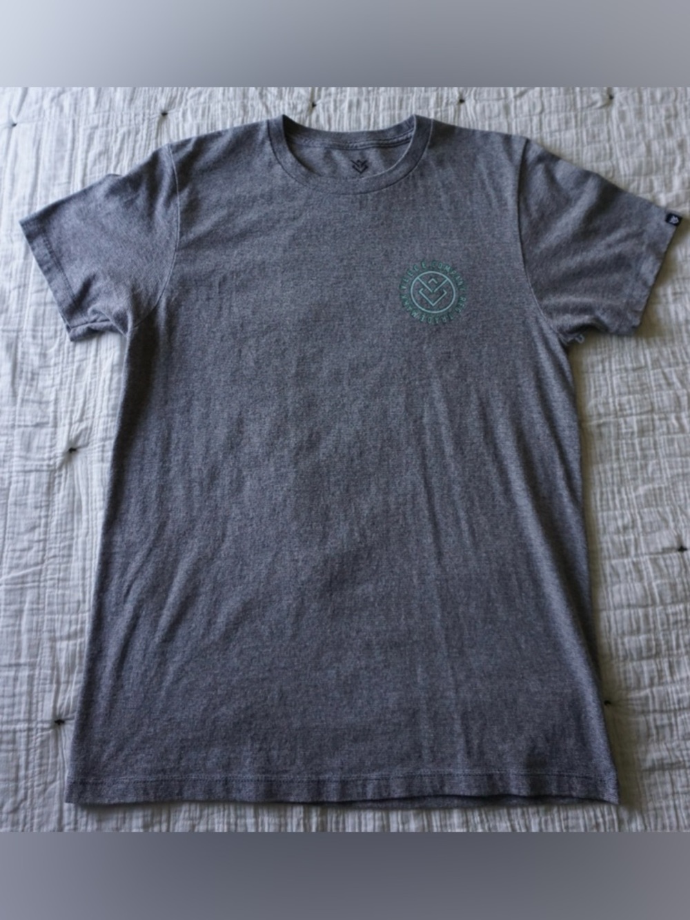 Veece gray t-shirt